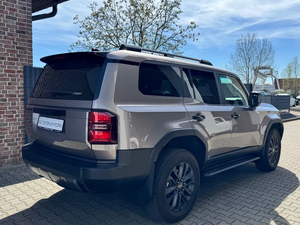 โตโยต้า แลนด์ ครุยเซอร์ 2.8 AWD 2024 – ไฟ LED, Apple CarPlay, ระบบนำทาง และเบาะอุ่น - Product Image 5