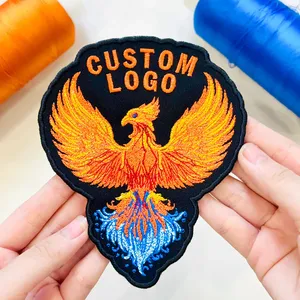 Patch thermocollant en toile écologique brodé Thread N Shred, forme irrégulière, applique décorative pour personnalisation de vêtements - Product Image 4