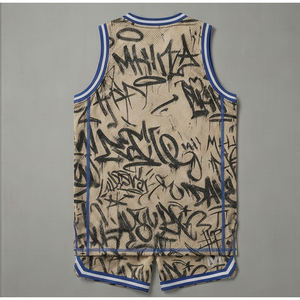 ชุดบาสเก็ตบอลลายกราฟฟิตี MALUZA Industries เสื้อเจอร์ซีย์ตาข่ายแบบกำหนดเองพร้อมกางเกงขาสั้น ชุดแฟชั่นสตรีท สไตล์อเมริกาและยุโรป - Product Image 3