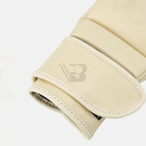 ถุงมือ MMA สำหรับผู้ใหญ่รุ่นใหม่ คุณภาพสูง หนังแท้ พร้อมที่จับมือ - Product Image 2