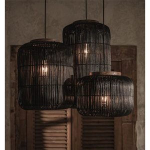 Luminaire suspendu en rotin noir Wabi-Sabi moderne, lampe suspendue en bambou tissé à la main, lustre rustique en osier pour la décoration d'hôtels et de restaurants - Product Image 1