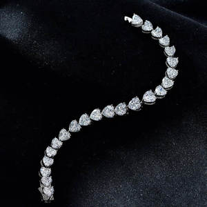 Pulsera Clásica de Diamantes con Corte Corazón para Mujer, Engaste de Garra, Diseño de Cadena con Eslabones, Joyería de Boda en Forma de Corazón - Product Image 1