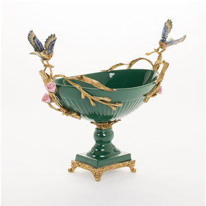 Bol de service de luxe de forme ronde, couleur verte, au design attrayant, avec poignées décorées d'oiseaux dorés, pour articles alimentaires et ustensiles de cuisine. - Product Image 1