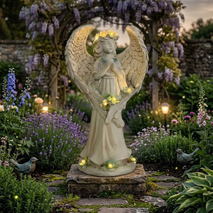 Statue d'ange de jardin décorative d'extérieur avec lumière LED solaire - Product Image 1