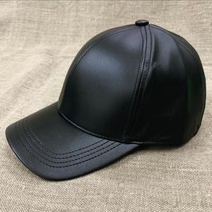 Gorra de béisbol de algodón negra ligera para exteriores, ajustable, de 6 paneles, con visera, ideal para correr, acampar y hacer senderismo. - Product Image 3