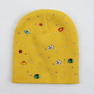 Gorro Unisex con Pedrería y Lentejuelas Bordadas con Diseño de Puntos, en Amarillo, Negro, Rosa, Brillante y Colorido, Gorro de Punto Cálido para Invierno - Product Image 6