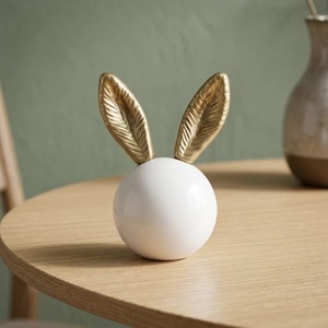 Poignée de meuble en résine en forme d'oreilles de lapin, design moderne, oreilles blanches et dorées, durable et écologique pour armoires, tiroirs, maison et bureau - Product Image 4