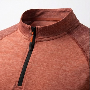 Polo Deportivo de Manga Corta para Hombre, Color Rojo Óxido, con Cierre, de Secado Rápido, Diseño Sólido, Corte Regular - Product Image 4