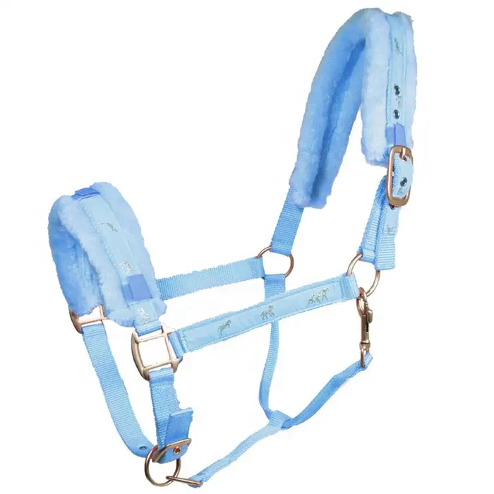 Высококачественные нейлоновые лошадиные лямки-это незаменимые клеши для лошадей, которые используются правильно направлять Вашу лошадь, обычно во время ухода за лошадью.
