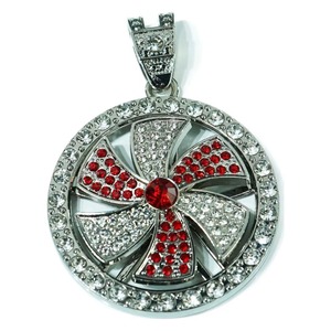 Colgante de Cruz Chapado en Rodio con Cristales Rojos y Transparentes, Amuleto de Aleación para Collar Cristiano - Product Image 1