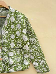 Chaleco Acolchado Hecho a Mano en India, 100% Algodón Ecológico, Antiarrugas, Transpirable, de Secado Rápido, con Bolsillo Delantero, Corte Regular - Product Image 4