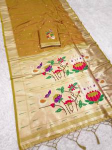 Sari en soie douce couleur moutarde avec motif tissé Zari, style Banarasi, sari drapé, bordure florale, sari traditionnel indien pour mariage - Product Image 6