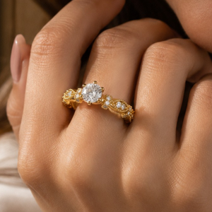 Anillo de Diamantes Solitario Redondo de Oro Amarillo de 14K para Mujer |   Anillo de Compromiso y Boda de 0.60TCW, Joyería Fina Elegante, Regalo Ideal - Product Image 1