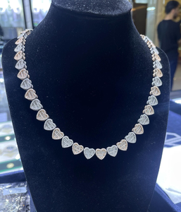 Collier en diamant moissanite en forme de cœur VVS, argent 925 plaqué rhodium, bijoux de luxe pour femmes - Product Image 1