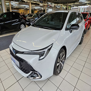 Toyota Corolla Touring Sports Hybrid Teamplayer 1.8 Tec Hybrid Wagon Voiture Familiale Économe en Carburant Faible Kilométrage Voiture d'Occasion - Product Image 2