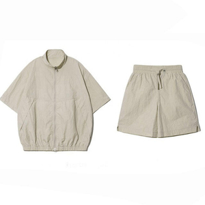 Conjunto de Chaqueta Cortavientos Beige para Hombre, Informal, de Verano, Talla Grande, Traje Deportivo de Punto, Chaqueta de Manga Corta y Pantalones Cortos de Color Sólido - Product Image 1