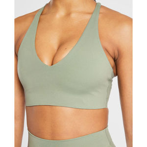 Soutien-gorge de sport vert olive personnalisé en gros, bretelles réglables, décolleté en V, soutien-gorge de sport à fort impact pour femmes - Product Image 1