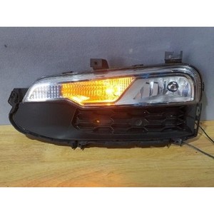 Feu antibrouillard gauche d'occasion Rexton 8320108C00 - Product Image 3