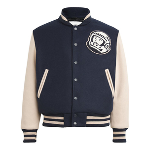 Chaqueta Varsity Personalizada al por Mayor para Hombre, Color Azul Marino y Beige, con Parche de Astronauta, Cuello Alto, Cierre de un Solo Botón, para Otoño - Product Image 5