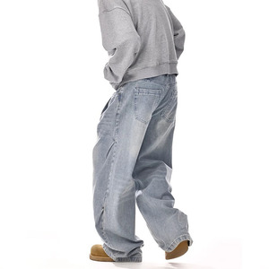 Jeans de mezclilla para hombre, de pierna ancha y corte holgado, azul claro lavado a la piedra, informales para verano, de cintura media, de algodón tejido, con estampado serigrafiado, ligeros - Product Image 3