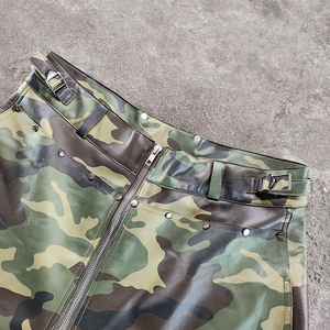 Pantalones Cortos de Cuero con Estampado Personalizado de Alta Calidad, Estilo Urbano, Camuflaje, con Pedrería, para Hombre - Product Image 3