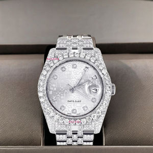 Montre analogique Moissanite exclusive à cadran avec motif de texte-Montre en diamant Bling de style de rue 100% Montre Moissanite faite à la main d'Inde - Product Image 1