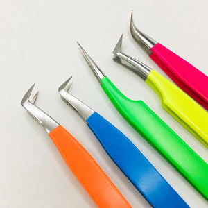 Ensemble de pinces à cils professionnelles colorées en acier inoxydable, kit d'outils de beauté de précision pour l'extension et l'isolation des cils - Product Image 5