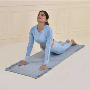 Tapete de Yoga Krafters 2X6 de 6mm, Azul, de Algodón, Tejido a Mano, Antideslizante, Resistente al Sudor, Ecológico, Lavable a Máquina, Plegable, para Meditación y Gimnasio - Product Image 2