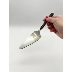 Cuillère à gâteau en métal à long manche pour une découpe facile et sans dégâts lors de fêtes et de célébrations à la maison, au prix le plus bas - Product Image 1