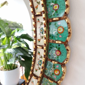 Beautiful Green Glass Panel Decorative Oval Shape Mirror Ideal For Special Occasion Home Decor And Gifting Purpose From India - Product Image 4