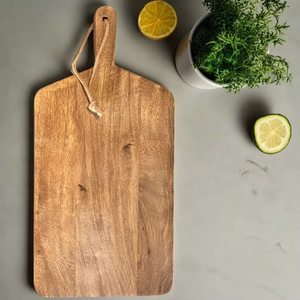 Tabla de cortar y picar de madera natural con asa integrada y orificio para colgar, ecológica, apta para lavavajillas - REHMAN CRAFT - Product Image 2