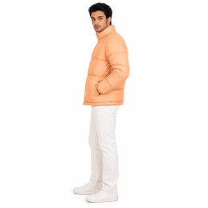 Veste matelassée décontractée pour homme, légère et chaude, col montant, fermeture éclair sur le devant, vêtements d'extérieur d'hiver, fabricant OEM de vestes pour homme B2B - Product Image 3