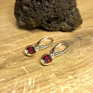 Boucles d'oreilles en grenat rouge naturel, argent sterling 925, plaqué or facetté, sans nickel, bijoux non traités pour femmes - Product Image 6