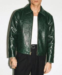 Blouson Bomber en Cuir Vert Prêt à Expédier pour Homme, Imprimé Croco Exotique Gaufré, Logo Avant, Style Vintage Hiver de Luxe - Product Image 1