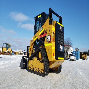 Chargeuse compacte sur pneus moderne CAT 259D3, équipement haute productivité avec direction réactive et visibilité confortable pour l'opérateur - Product Image 3