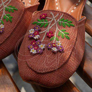 Mocassins pour femmes de haute qualité, fabriqués au Pakistan, imprimés en couleur personnalisés, faits à la main, service OEM, dessus en jute antidérapant - Product Image 6