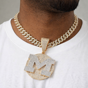 Pendentif personnalisé Tishya Diamond avec logo lettre, en argent sterling 925 et moissanite, disque rond de 2 pouces, style hip-hop pour soirée - Product Image 3