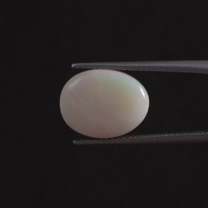 Opale naturelle blanche de qualité supérieure certifiée IGI, pierre précieuse en vrac, 4,68 carats, taille ovale 14x11 mm, taillée à la main, polie, légère - Product Image 3