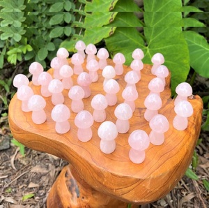 Chakralume Champignon sculpté en quartz rose naturel, cristal de guérison pour la méditation Reiki, décoration Feng Shui, vente en gros du Rajasthan - Product Image 4