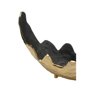 Bol décoratif en métal haut de gamme pour espaces de vie design, bol en métal élégant fait main pour une mise en scène de table luxueuse, sûr, Zahid Exports - Product Image 2