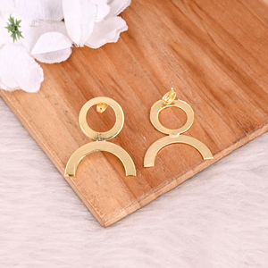 Boucles d'oreilles pendantes tendance et très vendues, mignonnes, en laiton plaqué or, finition mate, bijoux fantaisie à la mode pour femmes, cadeaux d'anniversaire - Product Image 4