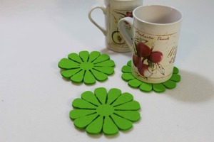 Ensemble de sous-verres en bois en forme de fleur noire, design floral élégant, pour la maison, le bureau, la décoration de table, le café, le thé et les cadeaux - Product Image 2