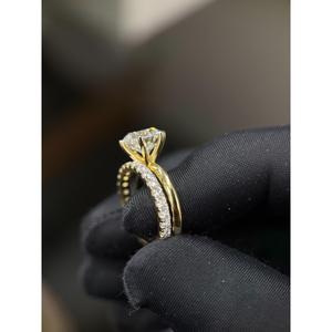 Anillo de Diamantes de Calidad Premium con un Brillante Corte Redondo para Novias, Accesorios de Moda y Regalos - Product Image 4