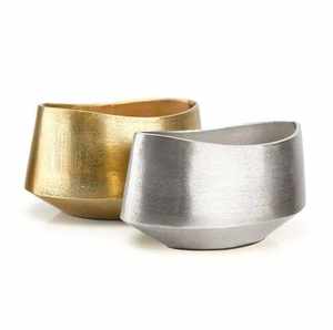 Jarrón de flores metálico de aspecto premium con acabado dorado brillante, centros de mesa para el hogar, hotel, jardín, bodas, uso como florero. - Product Image 2