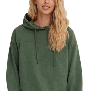 Sudadera cómoda para mujer con efecto acid wash y diseño moderno de corte holgado, ideal para uso casual, gimnasio y aventuras al aire libre. - Product Image 4
