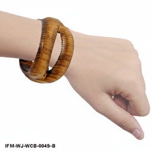 Brazalete de Madera Curvada Orgánica Hecho a Mano – Brazalete Abstracto Natural de Múltiples Hilos - Product Image 3