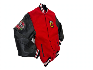 Blouson Bomber Homme Personnalisé Style Universitaire Baseball Manches en Cuir PU Rouge et Noir Boutons Pression Col Côtelé Hiver ODM - Product Image 3