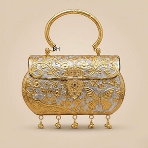 Bolso de Mano Tipo Clutch de Latón Chapado en Oro F S International, Hecho a Mano, Forma Personalizada para Bodas y Eventos Nocturnos, Tema de Moda - Product Image 2