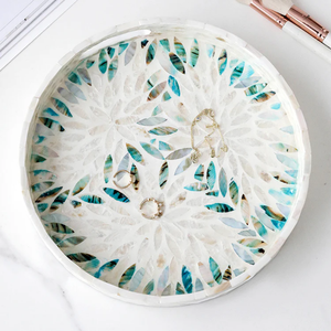 Magnifique plateau rond en nacre bleu sarcelle à motifs floraux avec poignées festonnées, plat de service décoratif pour la vente en gros de produits alimentaires - Product Image 1