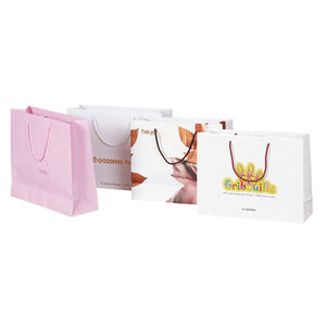 Sac en papier imprimé personnalisé pour vêtements, vêtements,... Sacs en papier de fabrication au Vietnam - Product Image 1